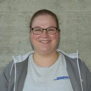 Sandra Kühni, seit 2022 bei Wagner Maler GmbH — gelernte Malerin EFZ [RECHERCHE, Bild aus der bestehenden Webseite]